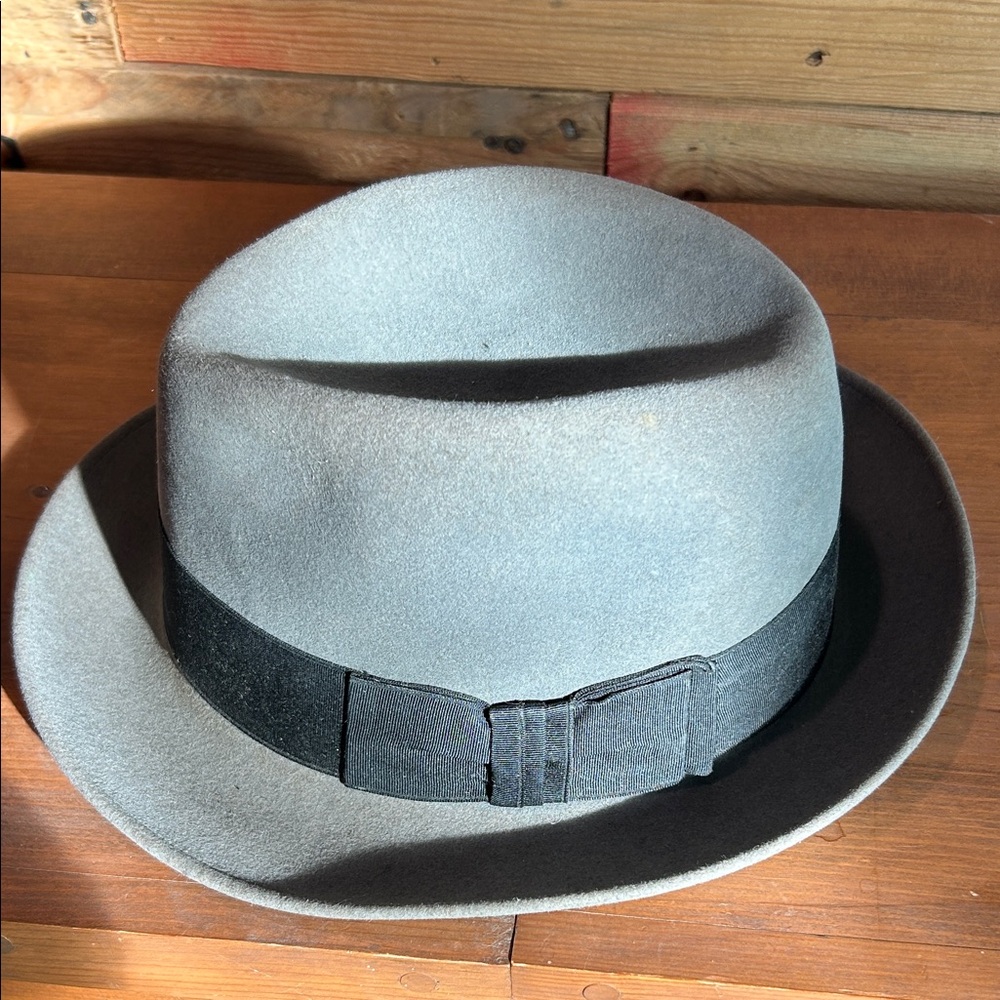 Vintage 1960s fedora,Dobbs, Gray/black, 7 3/8 Used